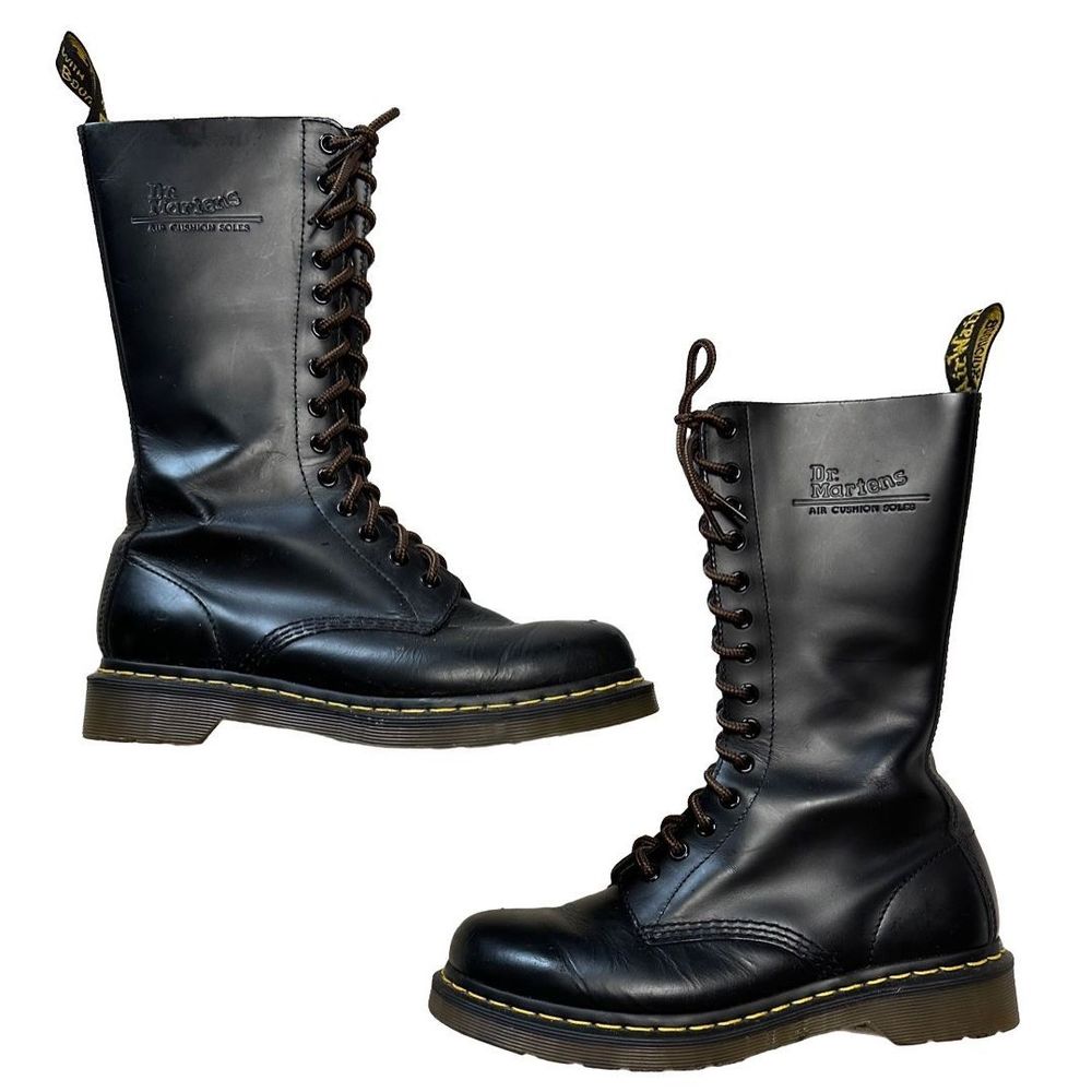 Dr. Martens 1914w Women’s sz 8.     14 eyelets